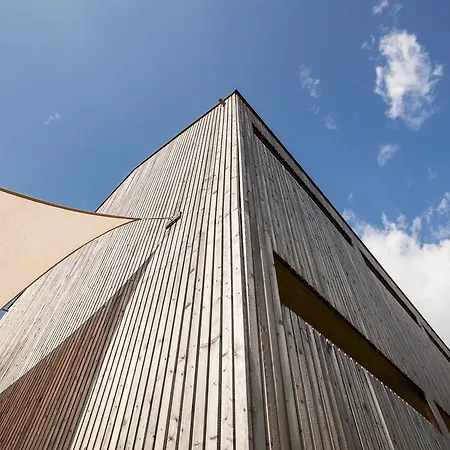 Alpin ノイシュティフト・イム・シュトゥーバイタール